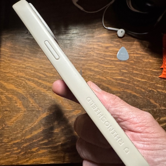 Rhinoshield iPhone 15 Pro Max Solidsuit Phone case - Lei Melendres art - Picture 6 of 6